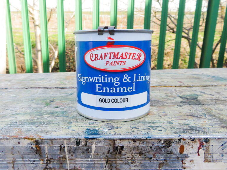 Which kind of paints do sign painters use? Robertsign