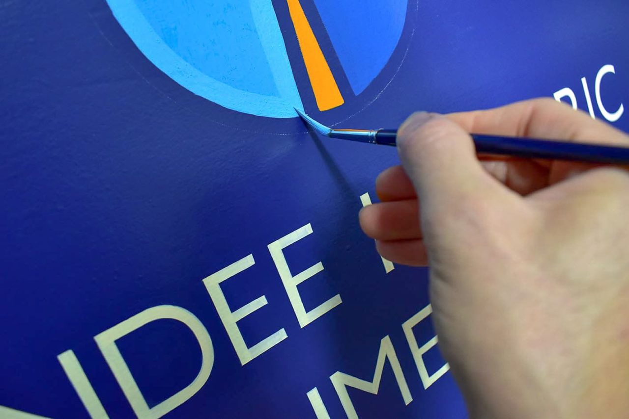 Sign painter based in Dundee