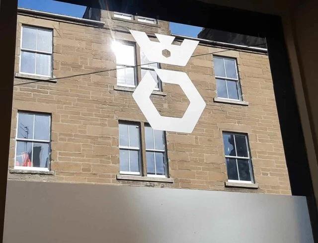 Etched glass vinyl Dundee