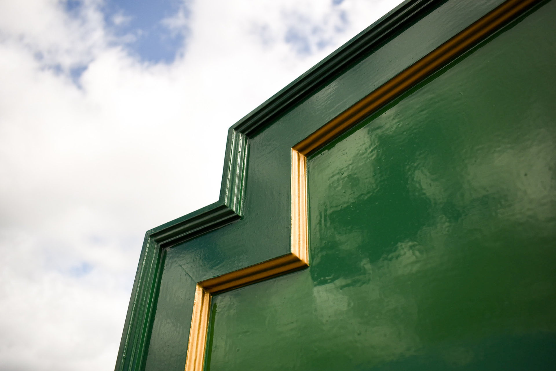 Exterior signs in Dundee