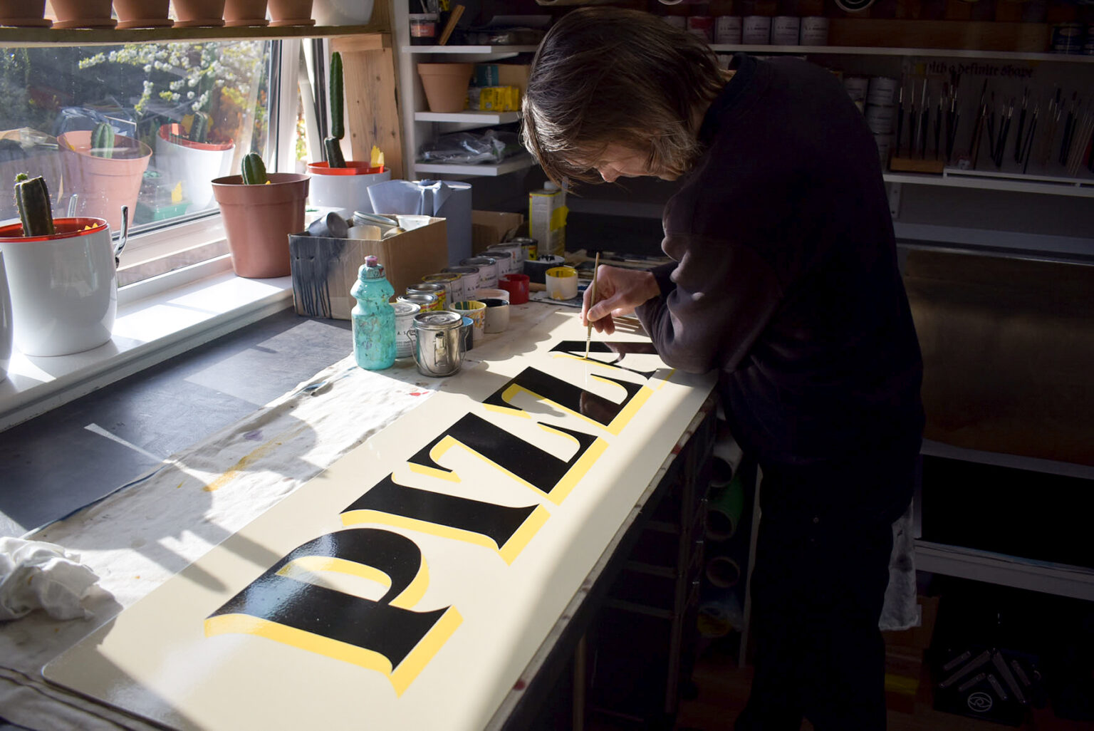 Sign Writer Window Signwriting Dundee - Robertsign