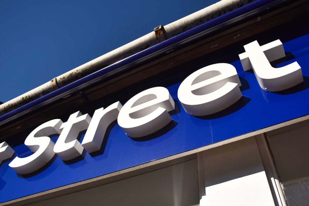 Signage Broughty ferry