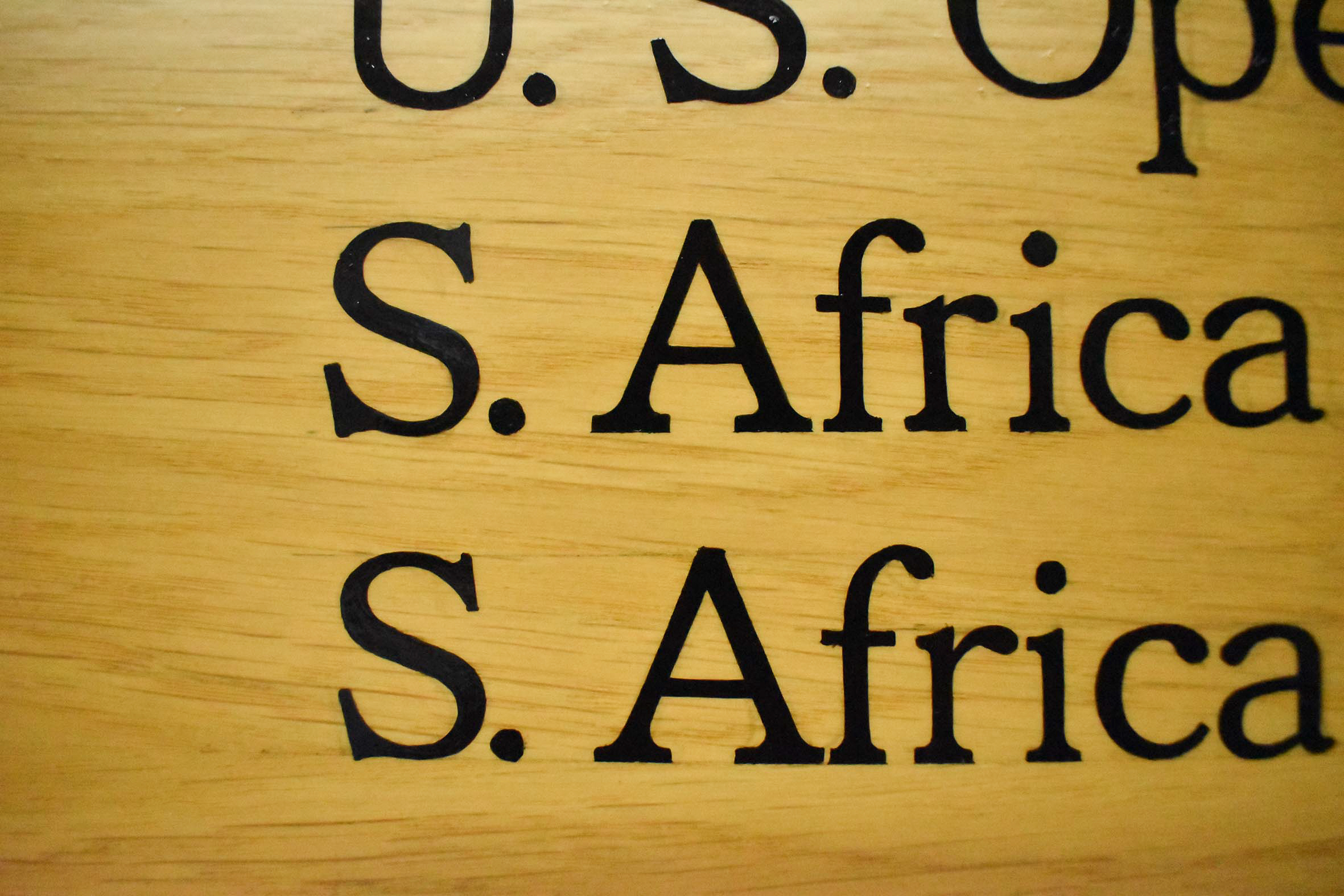 How to paint very small lettering with a brush