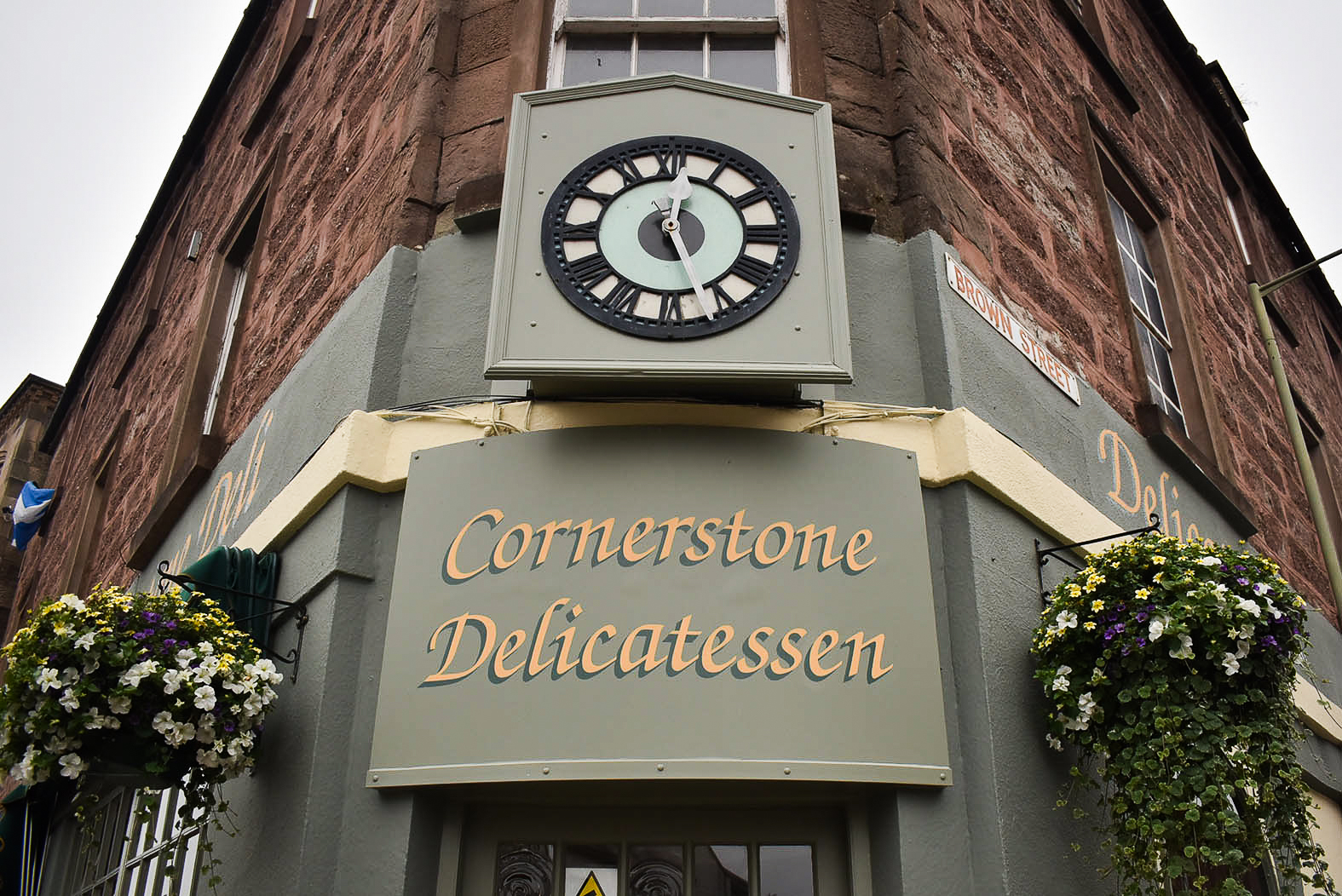 Signwriting for businesses in Perthshire